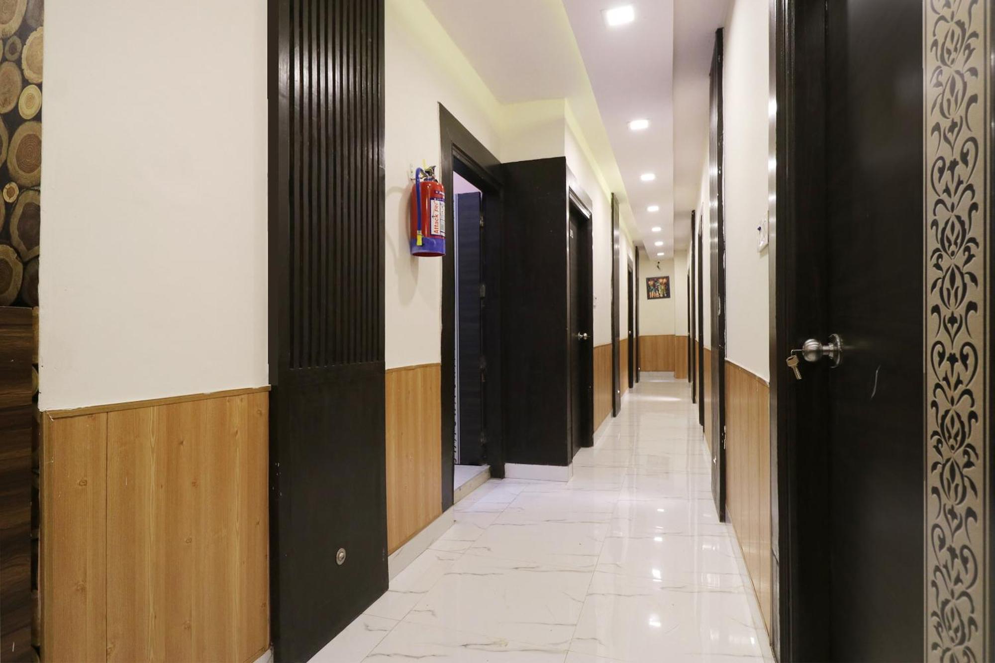 Hotel O Sangeet Faridabad Eksteriør billede
